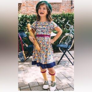 Wildflowers Boutique Floral Dress with Navy Lace Trim- size 8